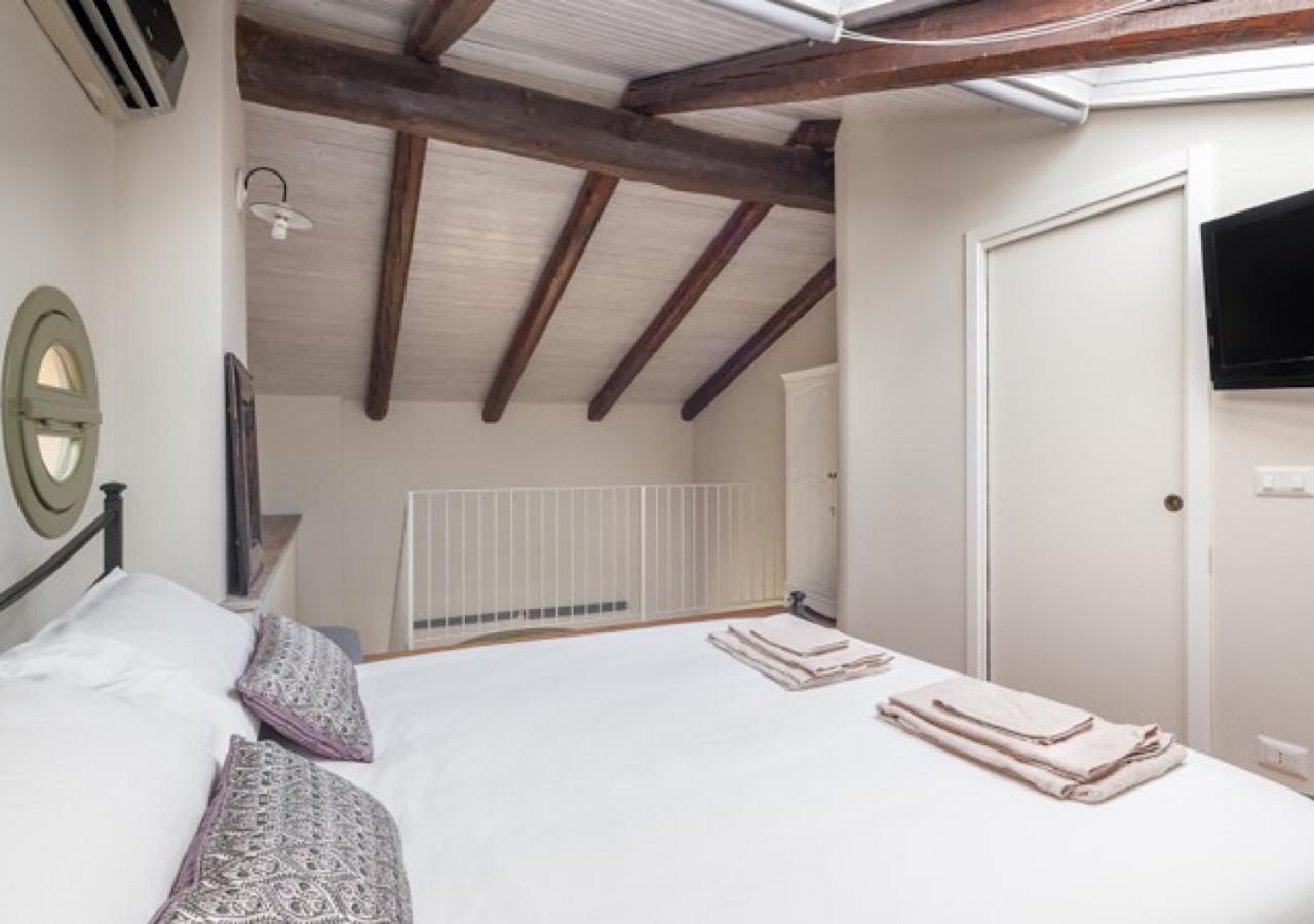 Charming Loft Golf Club Barolo Apartment Novello Bagian luar foto